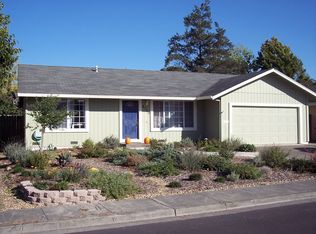 8750 Laurelwood Dr, Rohnert Park, CA 94928