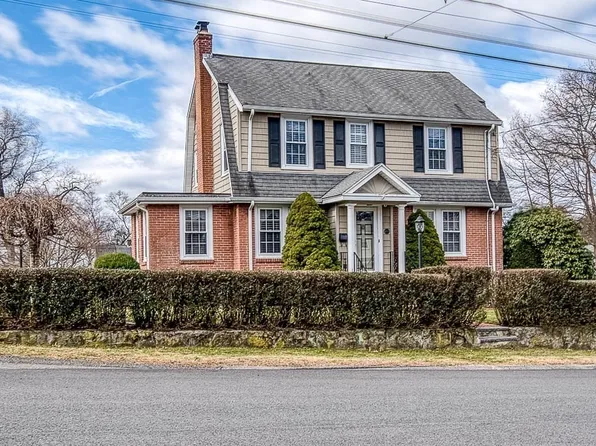 409 Mount Vernon St, Dedham, MA 02026