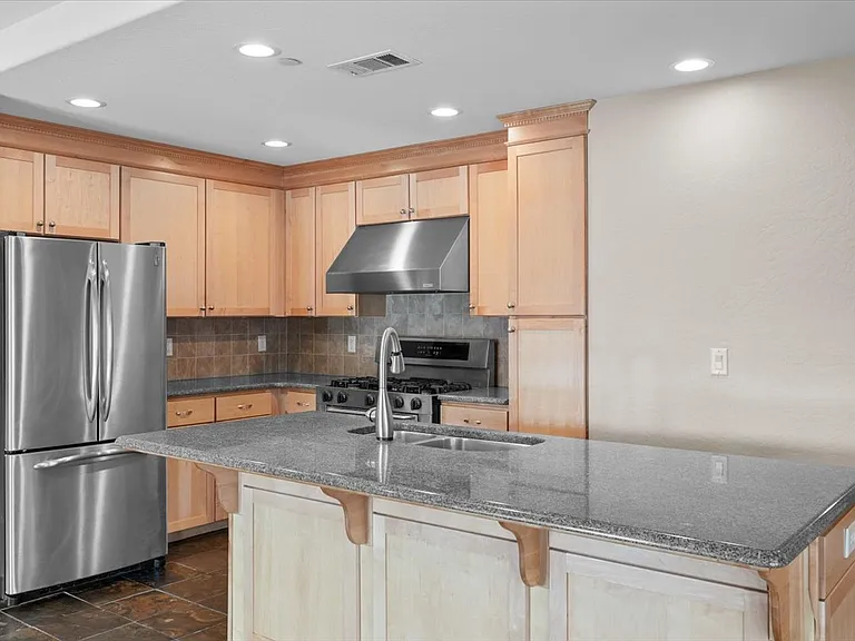 1280 Ashford Way #8 — Photo 7