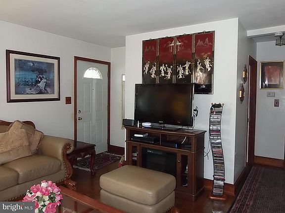 5th image of 1311 President St