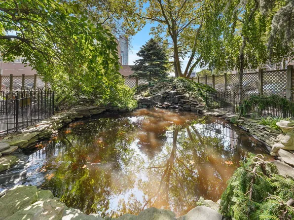 201 Saint Pauls Avenue image 26 of 29