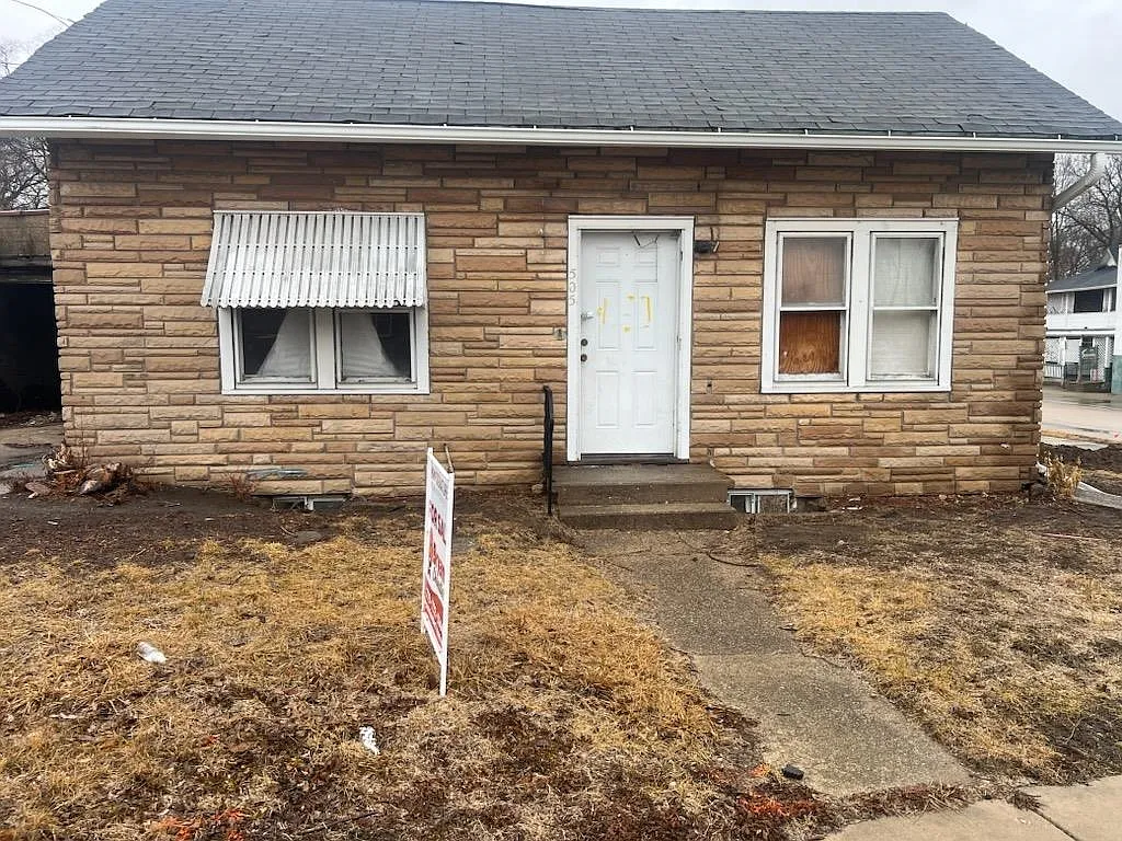 505 Montague St photo 1