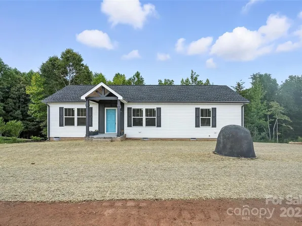 124 Dayton Rd, Dallas, NC 28034