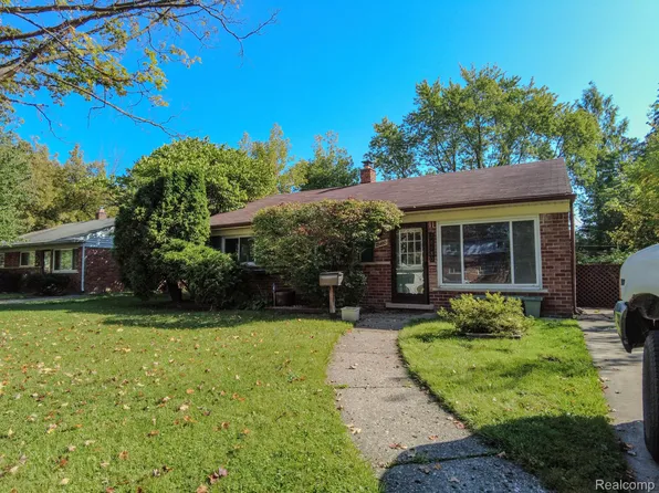 28480 Sutherland St, Southfield, MI 48076