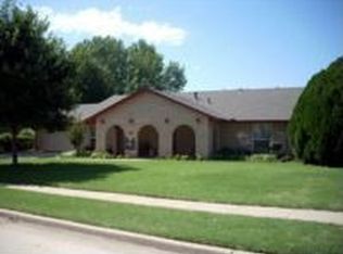 3717 Goldenrod Ave, Ponca City, OK 74604