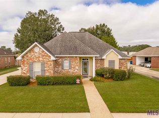 17035 Fountainbleau Dr, Prairieville, LA 70769