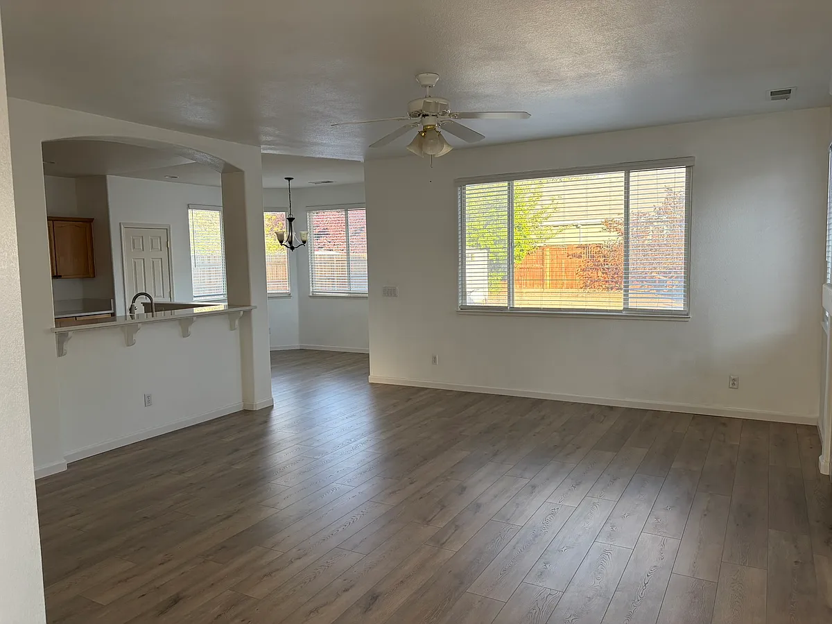 Building Photo - 1550 Canyonlands Ct