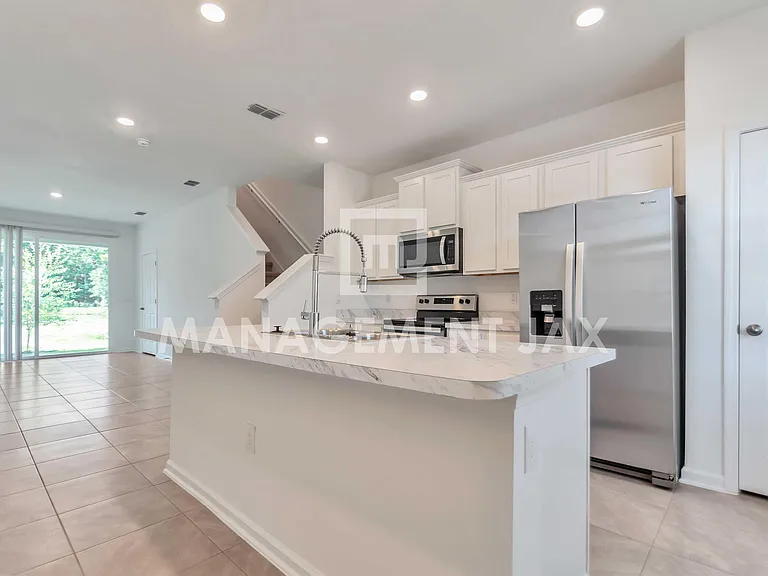 8346 Asteroid St #1 — Photo 2