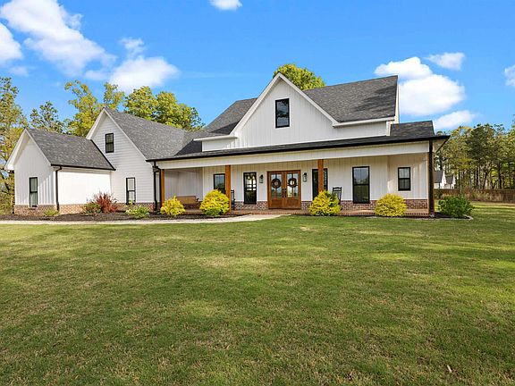 3rd image of 227 Blue Ridge Rd