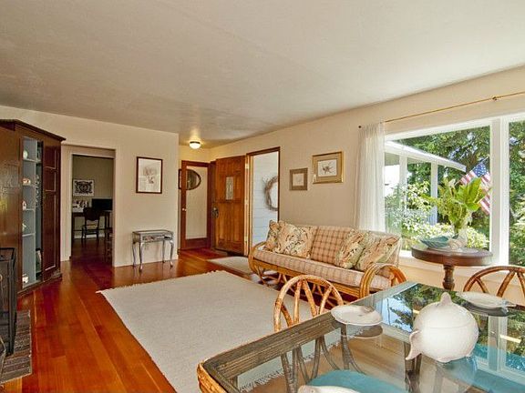 Another shot of the living room.