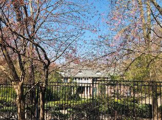 9 Tanbark Trl, Saddle River, NJ 07458