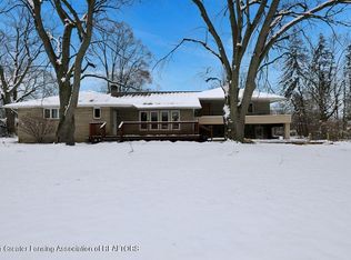 2630 Eaton Rapids Rd, Lansing, MI 48911