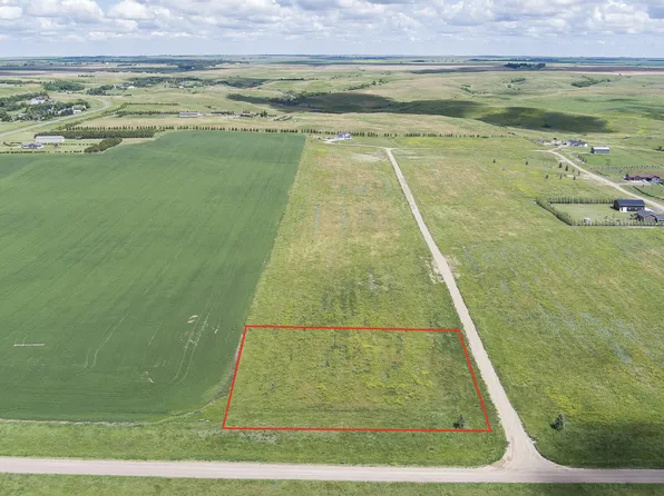 695 Harmony Loop, Hazen, ND 58545