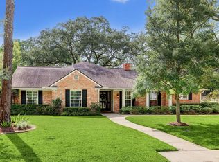 243 Stoney Creek Dr, Houston, TX 77024