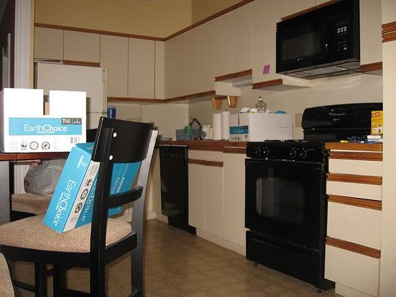 Kitchen has walk in pantry