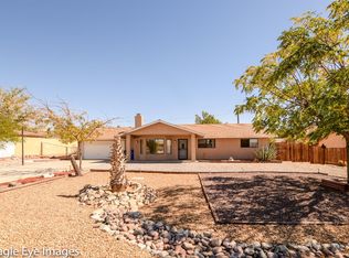 16447 Chippewa Dr, Apple Valley, CA 92307