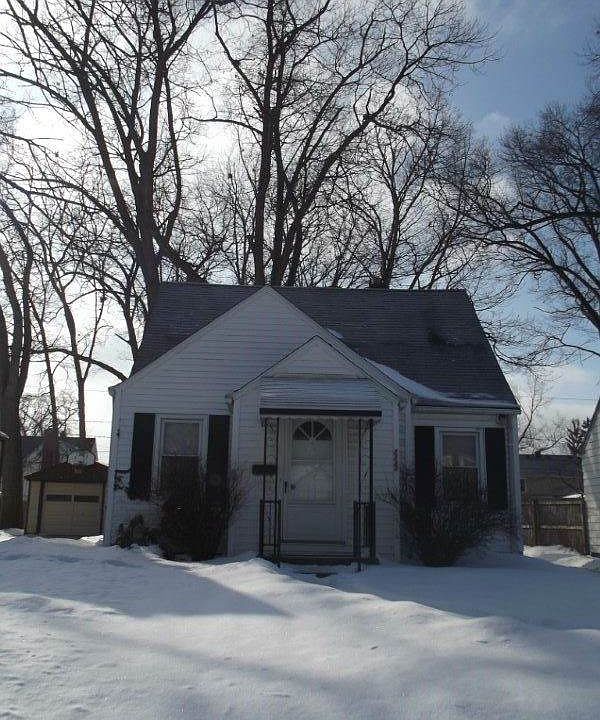 2121 Loxley