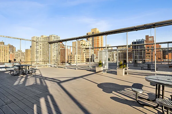 Sold by Corcoran | media 24