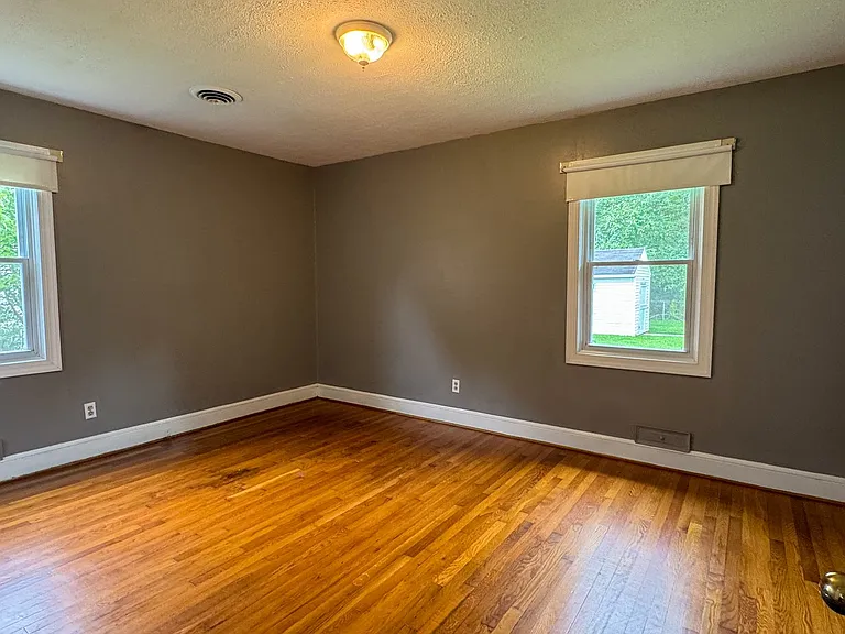 1109 Smithfield Ave — Photo 24