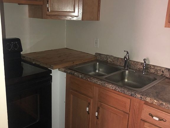 2nd image of 318 W Washington St APT 1