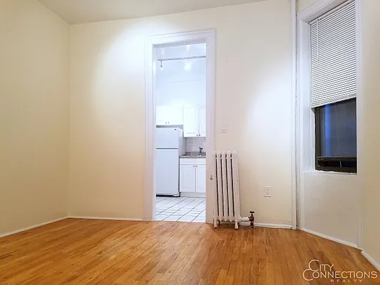 Rented by City Connections Realty | media 26