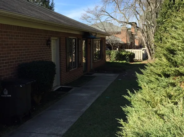 996 Lytchfield Pl, Winston Salem, NC 27104