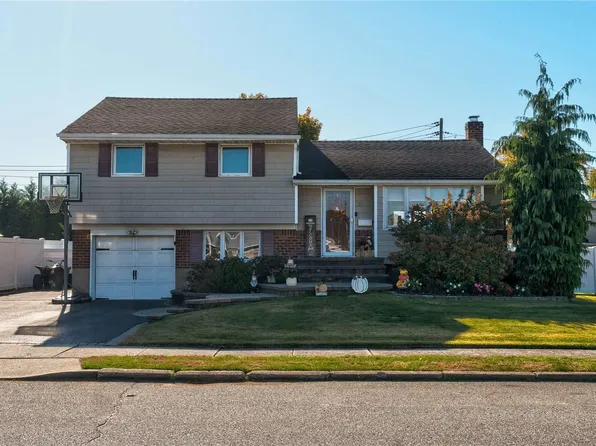 20 Gates Avenue, Plainview, NY 11803