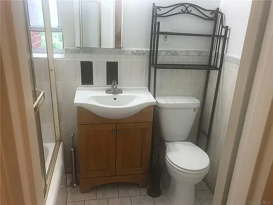 Rented by Prime Realty | media 7