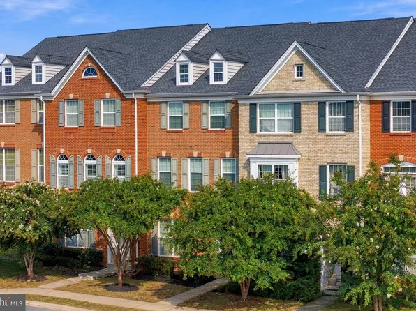 23287 Carters Meadow Ter, Ashburn, VA 20148