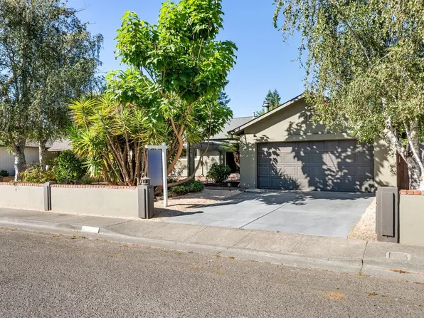 360 Brookhaven Court, Sebastopol, CA 95472