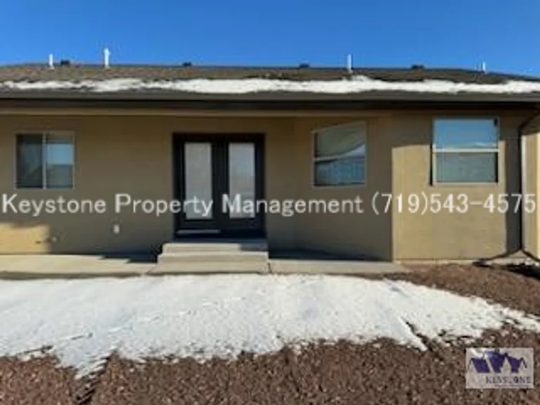 857 S Palomar Dr — Photo 20