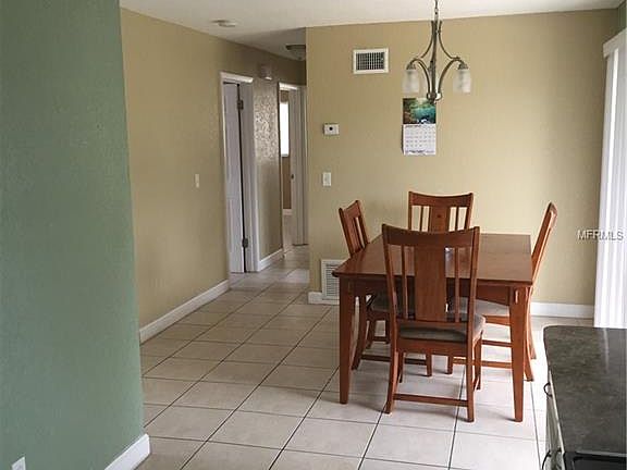 4th image of 712 Ibsen Ave