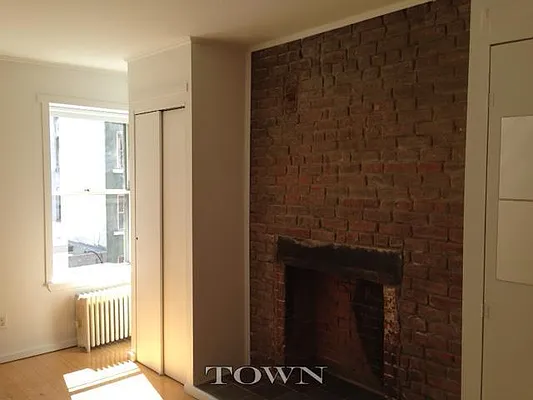 Rented by Town Residential | media 11