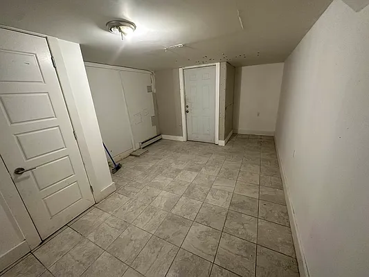 Rented by Yup Realty LLC | media 23