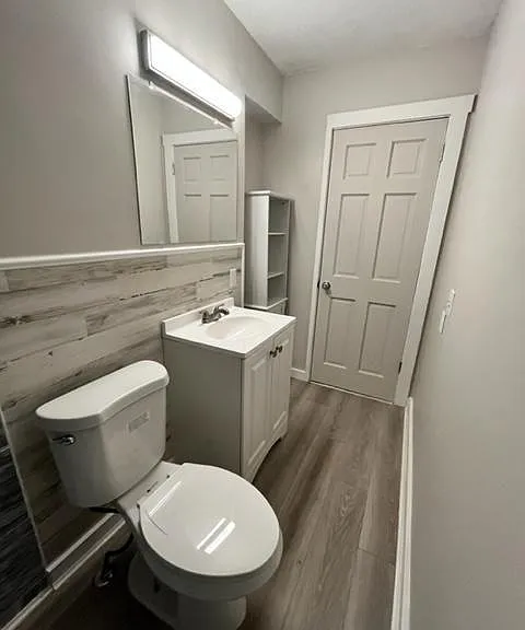 27 W Woodland Ave #B — Photo 8