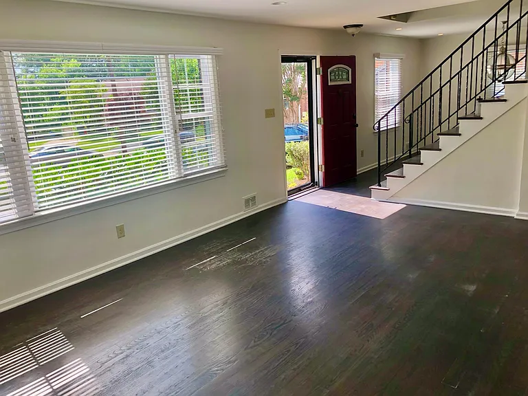 2341 N Dickerson St — Photo 8