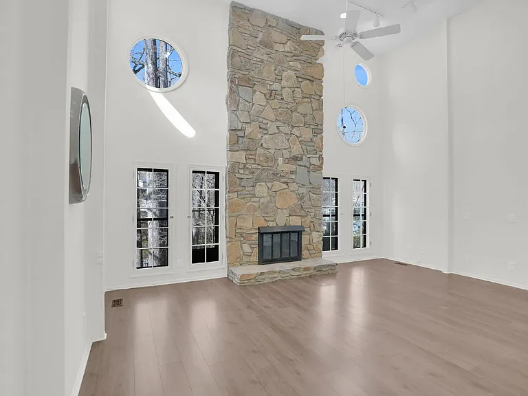 408 Wilby Dr — Photo 28