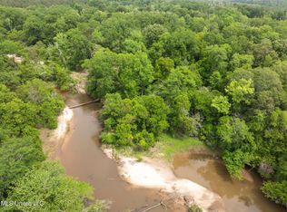 William Warren Rd, Collins, MS 39428