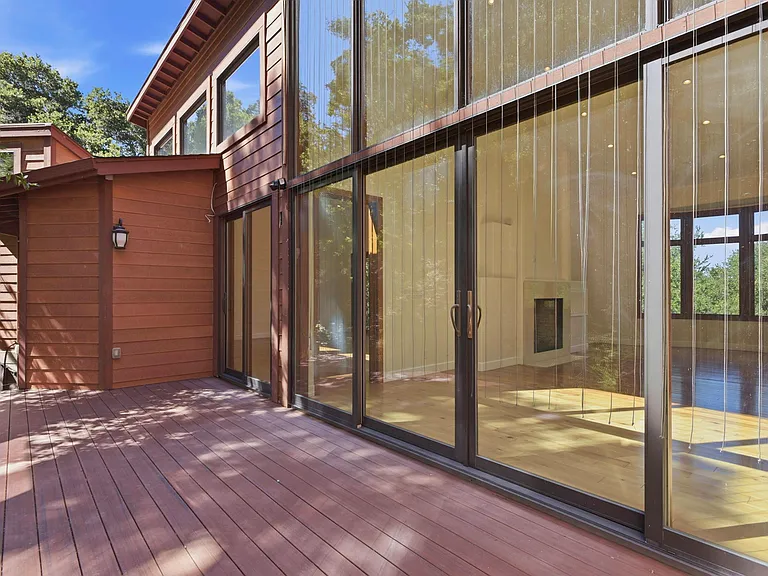 3911 Pepper Tree Ct — Photo 13