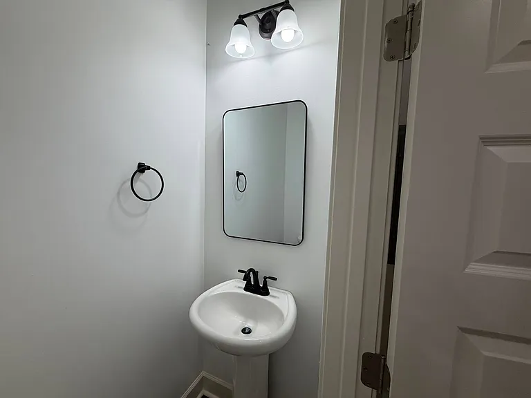 3828 Woodland Hills Dr — Photo 12