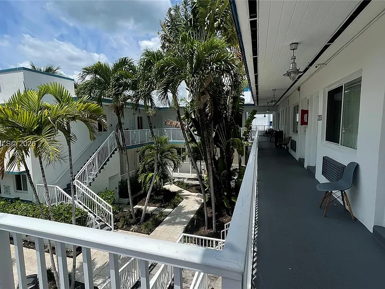7710 Harding Ave #408 — Photo 14
