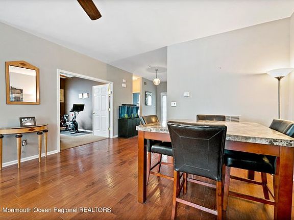 5th image of 161 Scarborough Way