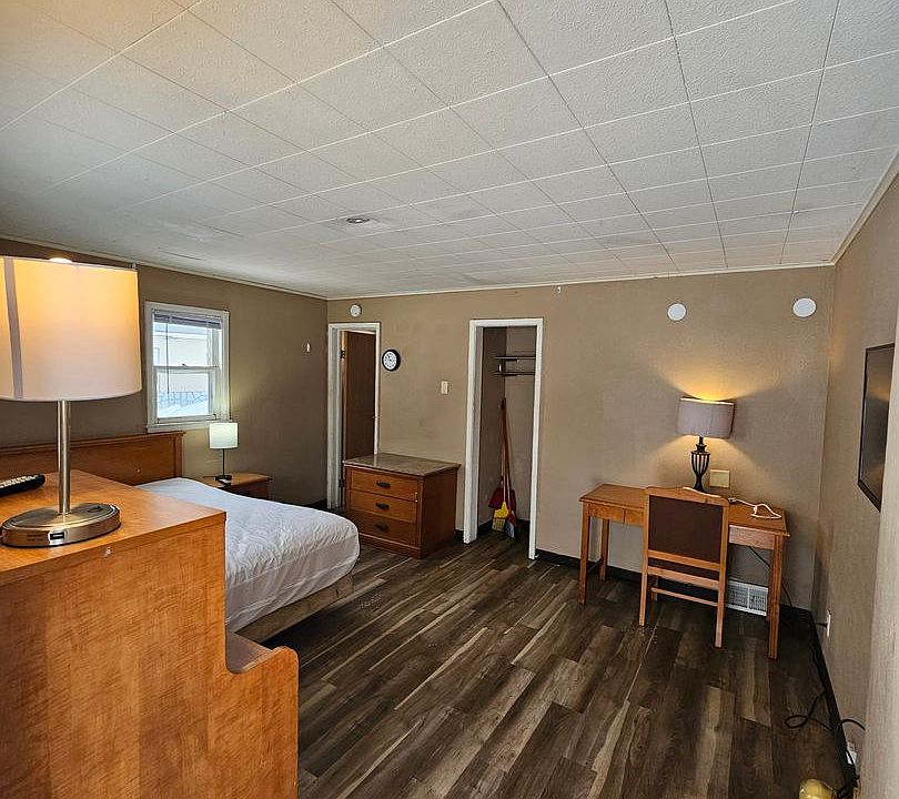1st image of 5801 W 12th St #52