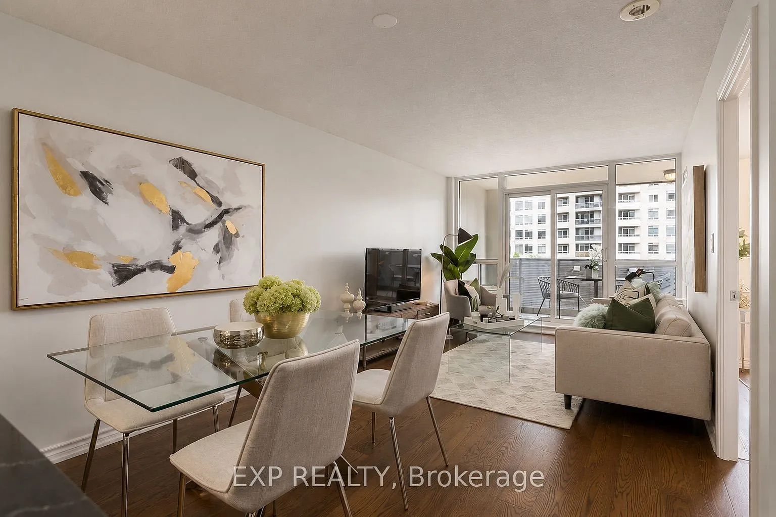 2 bed, $2,600 — Photo 2