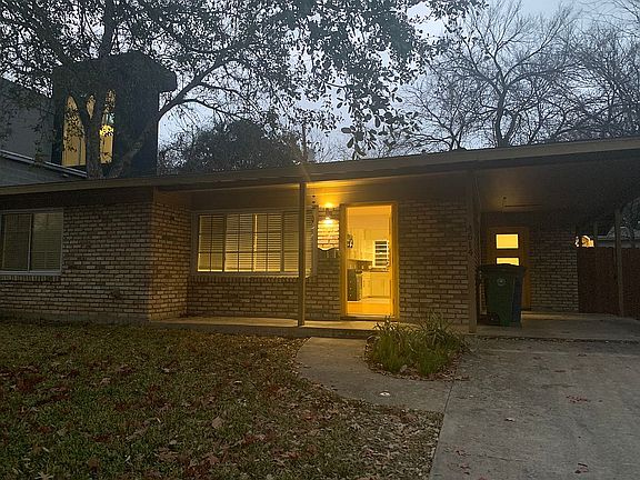 4th image of 4614 Oakmont Blvd