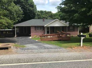 317 Redland Rd, Landrum, SC 29356