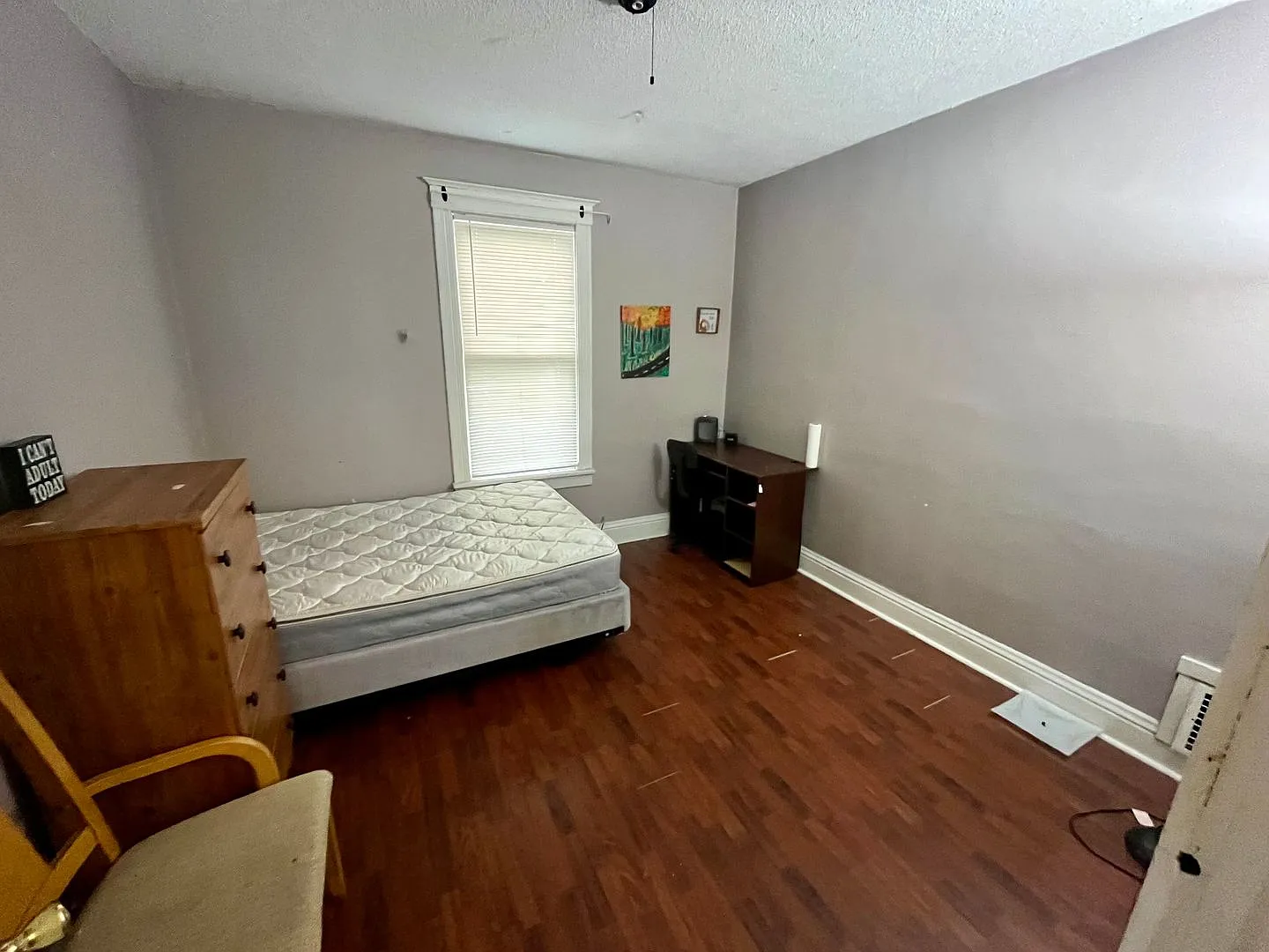 136 Laurel — Photo 2