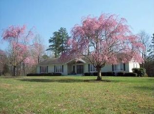 142 Stone Harbor Ln, Dobson, NC 27017