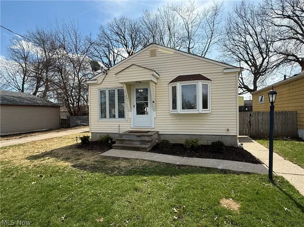17201 Martha Rd, Cleveland, OH 44135