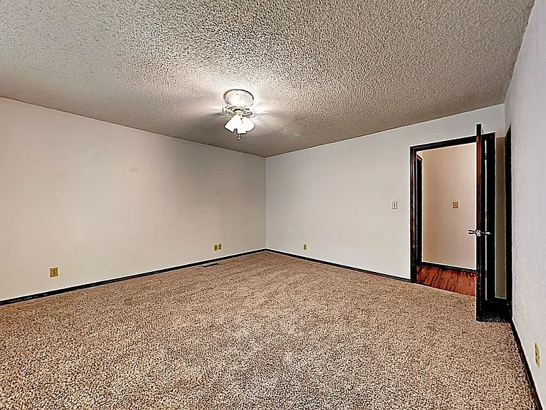 3306 S 144th Pl E — Photo 7